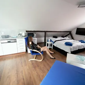 Bluestars Family , Карловы Вары Чехия